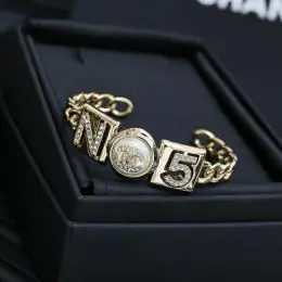 chanel bracelets s_123a20b